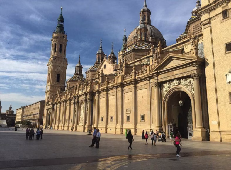 Wisata Zaragoza Spanyol